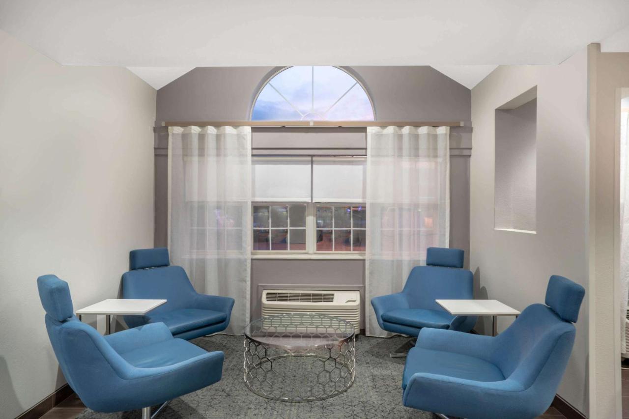 Microtel Inn & Suites By Wyndham Nashville Bagian luar foto