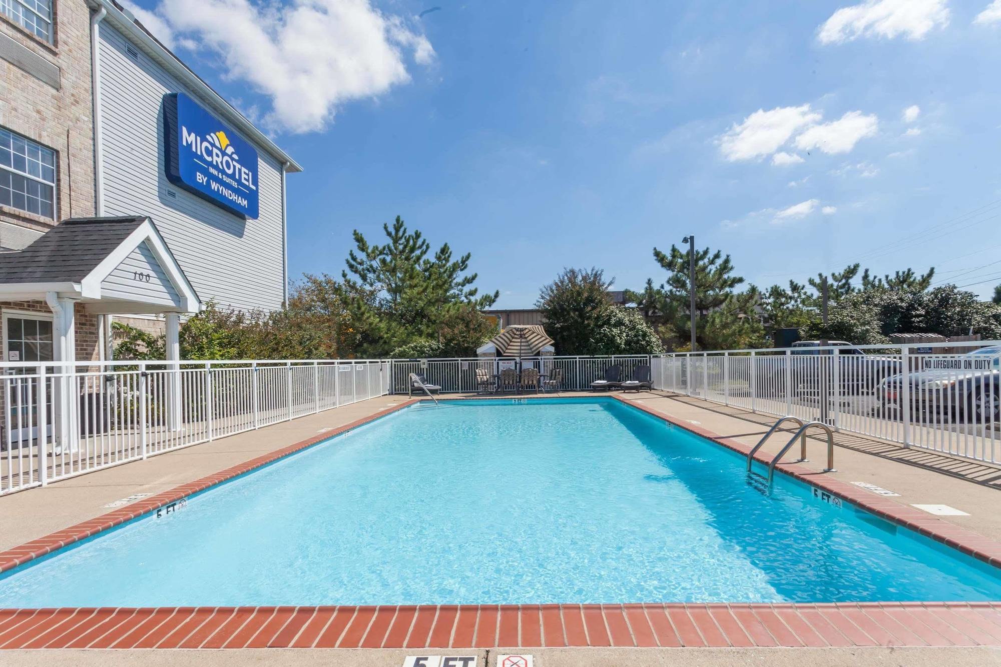 Microtel Inn & Suites By Wyndham Nashville Bagian luar foto