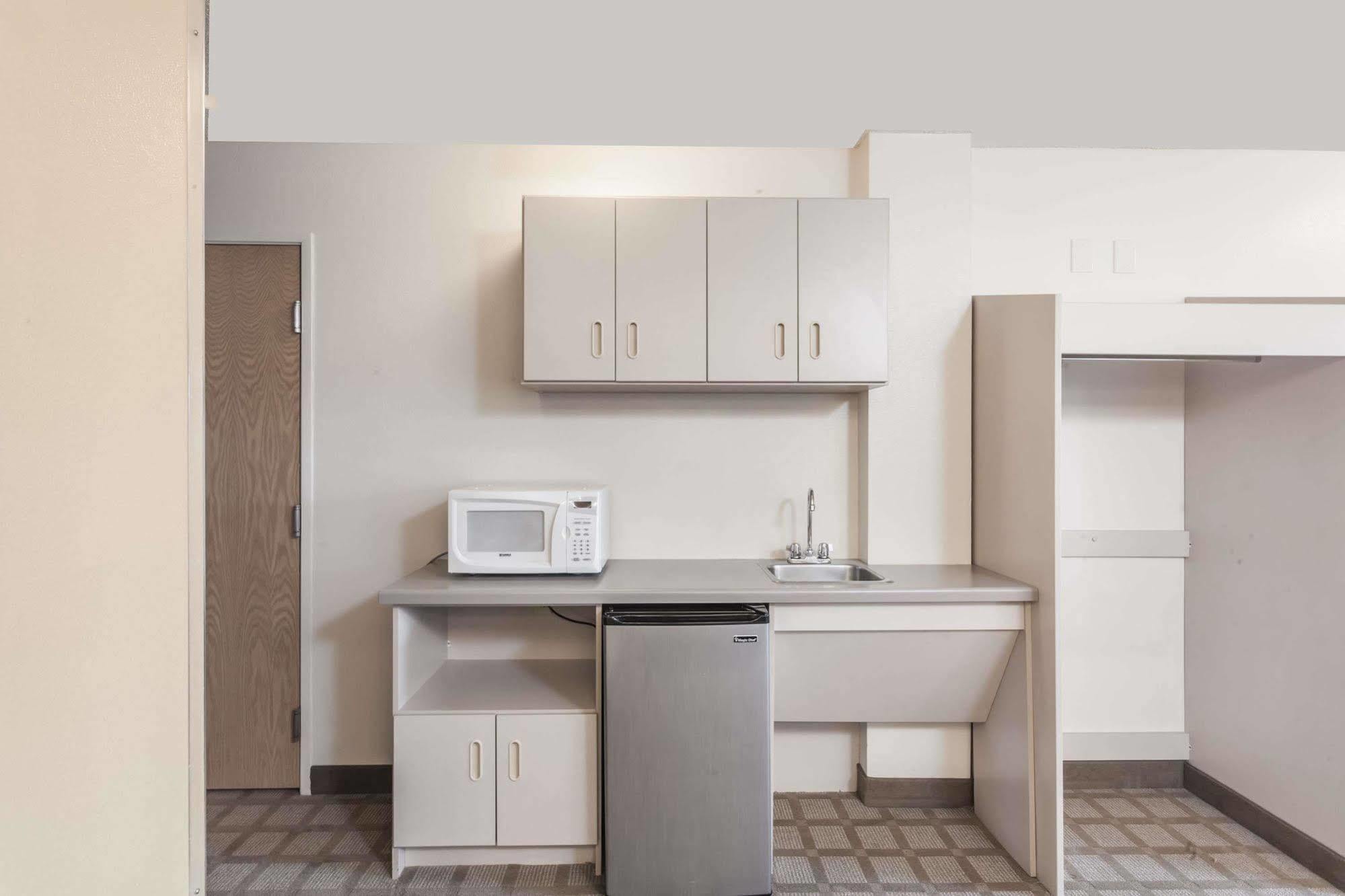 Microtel Inn & Suites By Wyndham Nashville Bagian luar foto
