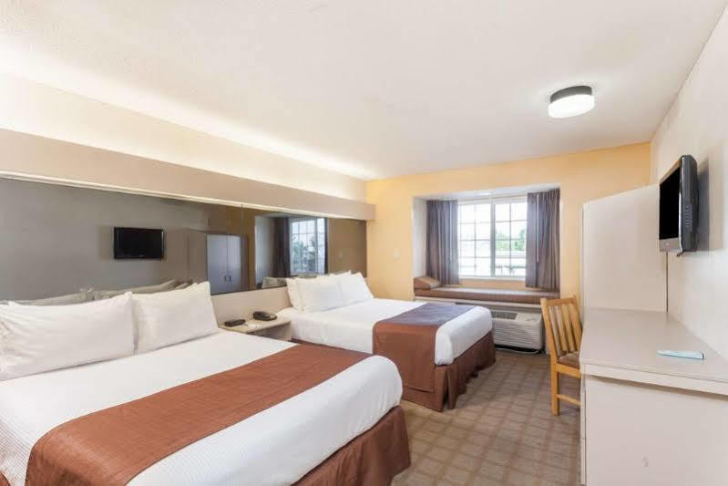 Microtel Inn & Suites By Wyndham Nashville Bagian luar foto